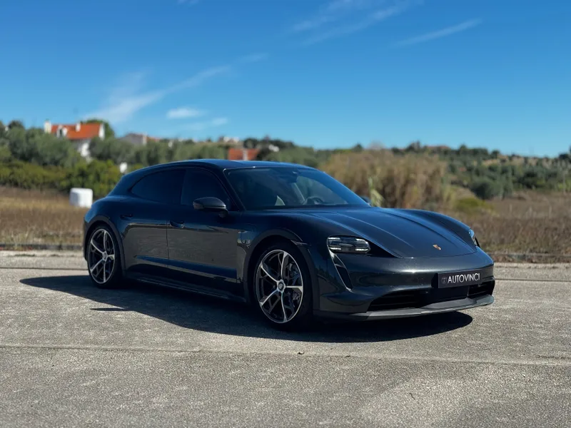 Porsche Taycan Cross Turismo