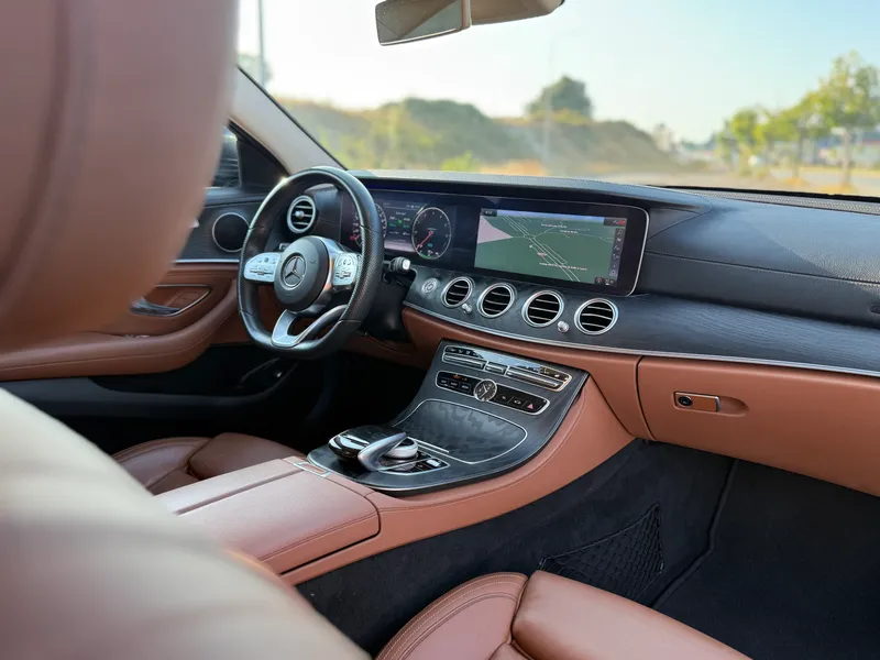 Mercedes Benz E 300