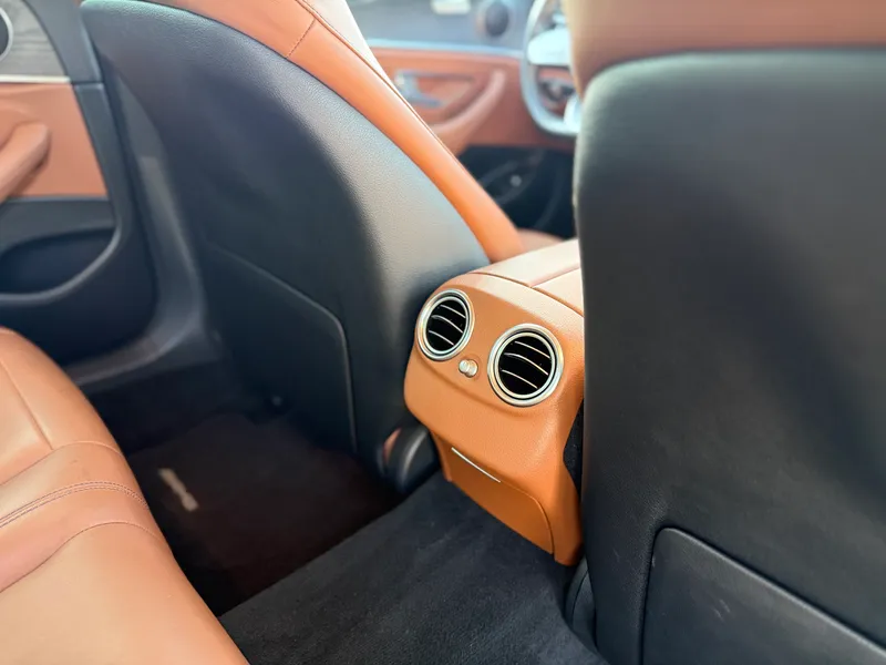 Mercedes Benz E 300