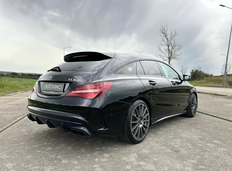 Mercedes Benz CLA 45 AMG