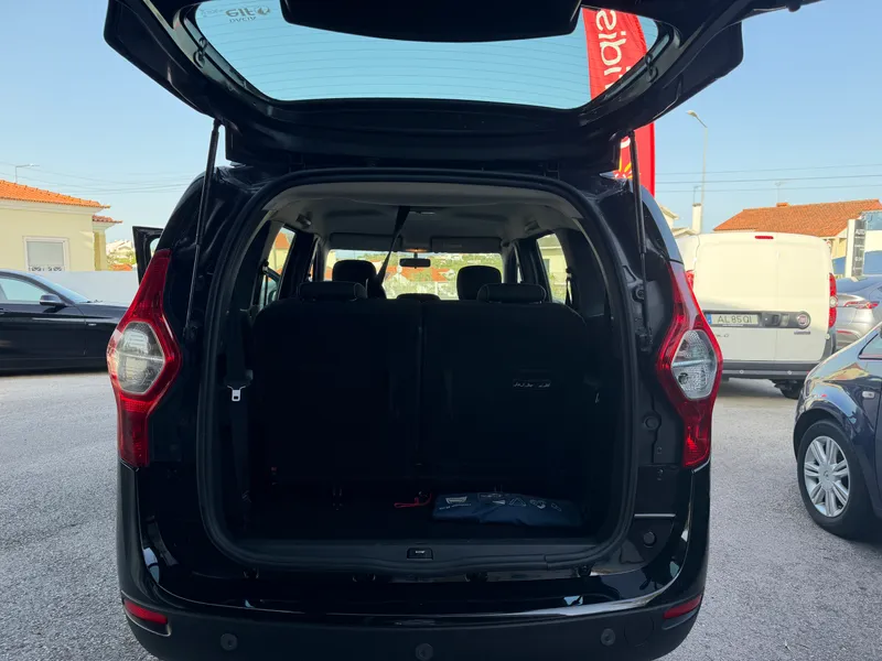 Dacia Lodgy